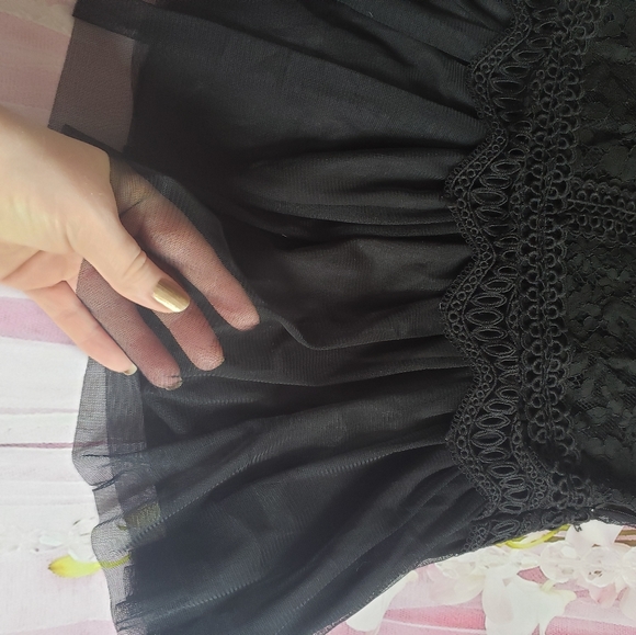 Ake lace and tulle peplum top. Black, Size small. - Picture 13 of 15